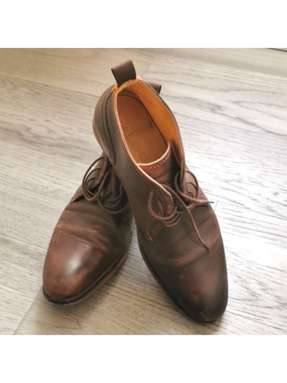 Men's Aldo brown leather desert boots. 🥾.  Size 7. EUC